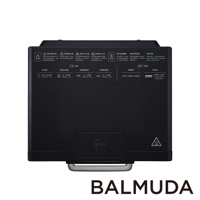 The Toaster Pro 蒸氣烤麵包機 專業版 K11C-SE，機身為黑色，上方面板印有各種烹調模式與警告標示，中央下方有一個可抽取的水箱，整體為簡潔的設計。