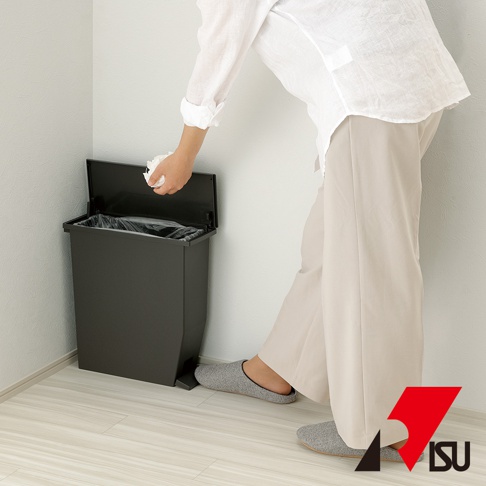 H&H系列13L踩踏垃圾桶，深灰色，採用塑膠材質，配有緩降掀蓋及獨立腳踏板，內含黑色垃圾袋。