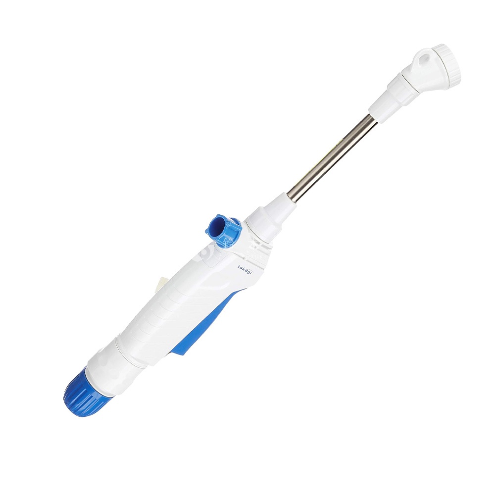白色塑膠機身，帶有藍色握把和藍色調節鈕。金屬伸縮管連接至帶有白色調節環的噴頭。
