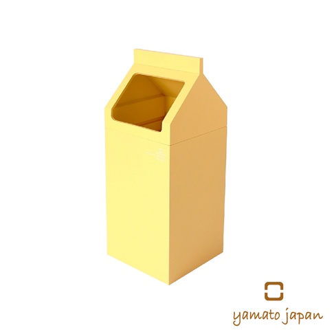 MIL.CW 北歐風格大開口木製垃圾桶，7.8L容量，淡黃色，頂部有傾斜的投口設計。