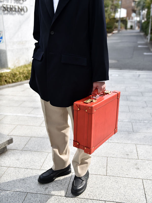 仕事や旅行の相棒として。