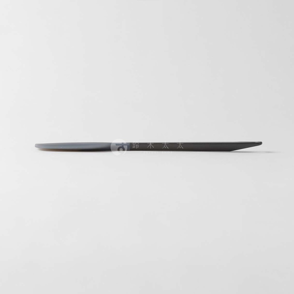 marna TRYANGRIP 三角耐熱矽膠料理刮刀，黑色，黑色字樣標示