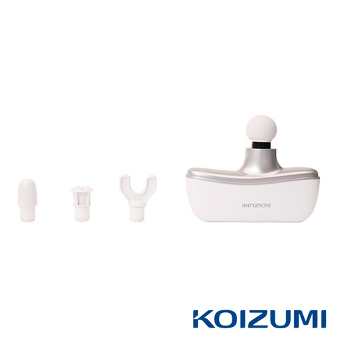 這張圖片顯示一台白色與銀色相間的 Koizumi 筋膜槍，槍身正中央印有 Koizumi 品牌字樣，主機上方已安裝一個圓球型按摩頭，左側則整齊排列著三款不同形狀的可替換按摩接頭，包含圓柱型、多點凸起型以及U型接頭，整體背景為乾淨的白色，右下角配有藍色的 Koizumi 商標文字。