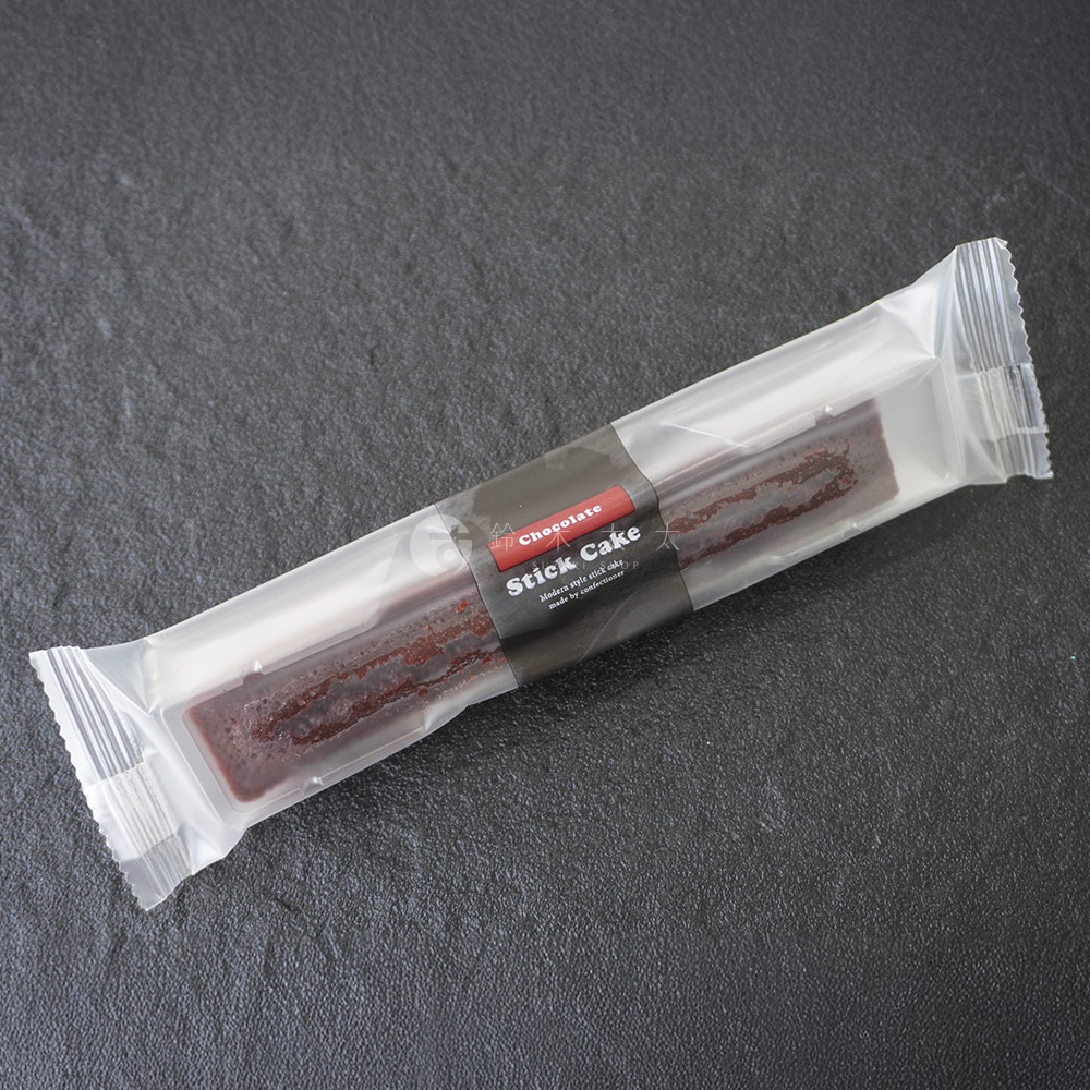 圖片文字：Chocolate Stick Cake Modern style stick cake made by confectioner