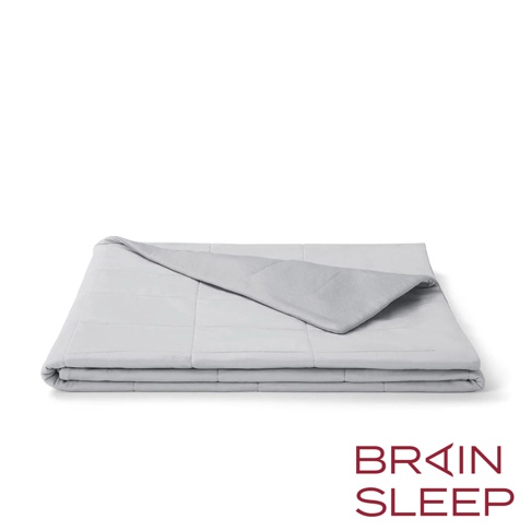 極冷涼感被EX，一面為平滑的淺灰色布料，另一面為帶有網格紋理的深灰色布料，兩面皆為菱格車縫，整齊摺疊於畫面中央。