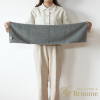 Broome 品牌，ASH 今治柔韻波紋甘撚細毛巾，日本製，100%純棉，緹花織法呈現細緻波浪圖案，尺寸約22x82公分。