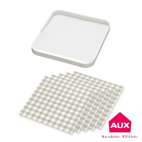 一個白色防溢迷你砧板，帶有淺灰色格紋的五張砧板防汙紙。