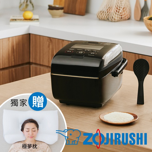 黑色炎舞壓力IH電子鍋(NW-LAF10)，搭配黑色飯勺與一小碟白米，置於木質桌面。