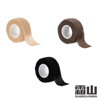 三捲不同顏色的纏繞式膠帶：淺褐色、深褐色和黑色，均為自黏材質，展示其獨特的網狀紋理。