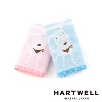 兩條今治純棉條紋紗布毛巾，一條為粉紅色，另一條為淺藍色，兩條毛巾上皆繡有白色狗狗圖案，狗狗佩戴棕色領巾，毛巾底部有小花和腳印裝飾。