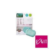 日製BIO長效除臭防霉貼片盒(威力加強版)-鞋櫃用-3入，內含兩塊淺綠色、帶有條紋設計的長效除臭防霉貼片，產品包裝盒上有日文說明及標示。