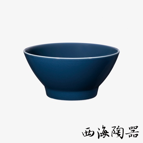 波佐見燒 Common 陶瓷料理丼碗，18公分，深藍色，簡約設計，適合盛裝各式料理。