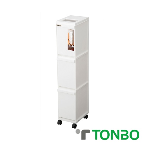 UNEED系列三層抽屜式分類垃圾桶，白色塑膠材質，設計有三個可抽取的收納層，頂部有開口，底部裝有四個黑色輪子，方便移動。