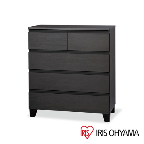 附櫃腳木製收納櫃，深灰色木紋面板，配有兩格頂部抽屜和四格較大抽屜，整體設計簡潔，底部有四個黑色櫃腳。