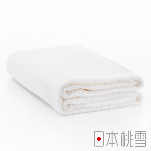 一張摺疊的白色居家浴巾，材質看起來柔軟蓬鬆，有明顯的織紋。