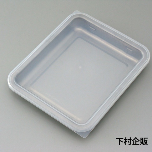 下村企販不鏽鋼多功能附蓋調理保存盒，寬深型設計，尺寸為26x21.3x3.8公分，日本製造。