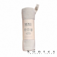 MOKU ORGANIC 有機棉長毛巾，淺米色，材質為 100% 有機棉，尺寸為 33x100 公分，標籤上印有「MOKU ORGANIC」、「MADE IN IMBARI JAPAN」及相關認證標誌。