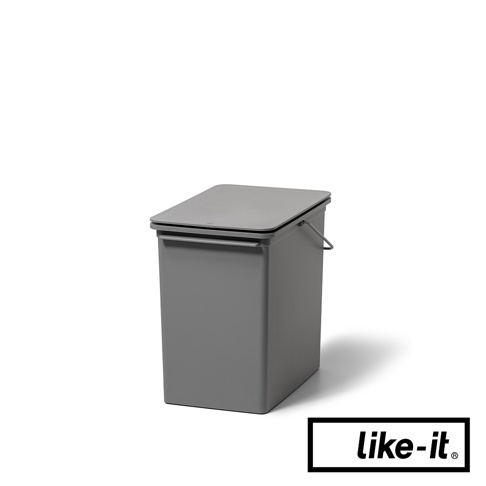 灰色掀蓋式矮版塑膠垃圾桶，容量 17L，配有金屬提把。