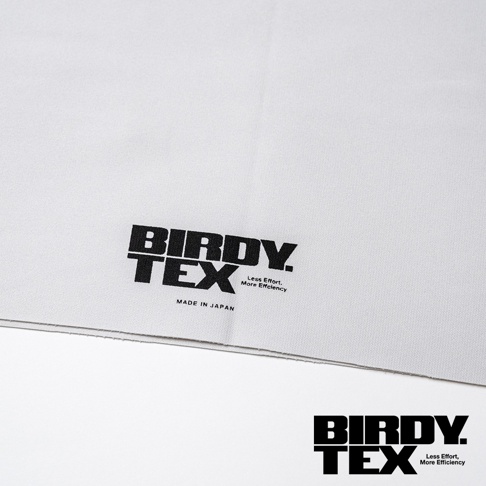白色細緻紋理的擦拭布，印有黑色「BIRDY. TEX」品牌標誌、標語「Less Effort, More Efficiency」及「MADE IN JAPAN」字樣。