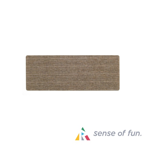 一張長方形的棕褐色編織紋路廚房地墊，表面有細緻的交錯紋理，四角皆為圓角設計。