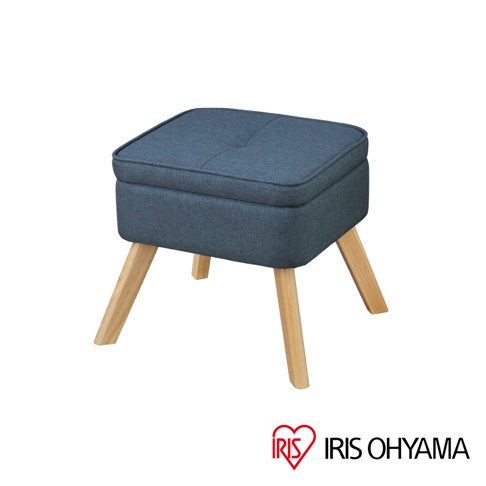 深藍色布藝收納椅凳，頂部有縫線裝飾，配有四個木質斜腳，呈現北歐風格。