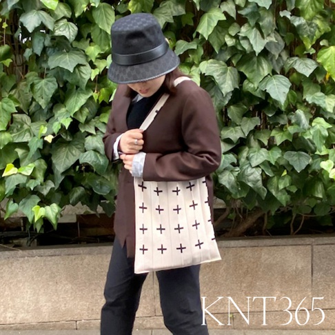 主圖_KNT365_環保折疊針織百褶包(M)-錯縱十字-5.jpg