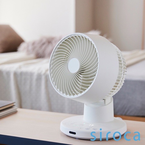 白色SF-A1610 3D氣流循環扇，扇葉為螺旋狀設計，機身為圓潤的白色塑膠材質，底座上印有品牌標誌和操作按鈕。