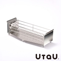 不鏽鋼窄型碗碟瀝水架，附有瀝水盤，設計簡潔，適合收納碗盤。