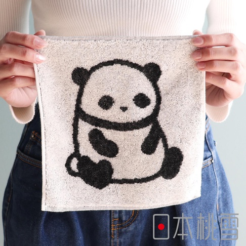 日本桃雪品牌可愛熊貓圖案迷你手帕，由柔軟純棉製成