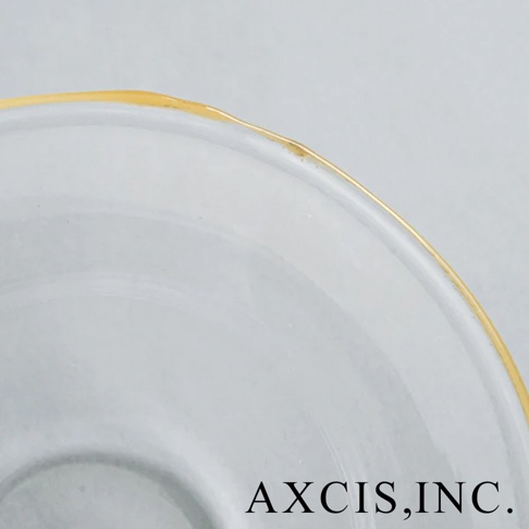 lykke 清透玻璃深型點心碗 S，碗緣有金邊裝飾，材質為玻璃。