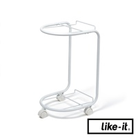 白色金屬製的兩層式圓形疊疊洗衣提籃，帶有四個滾輪，方便移動。