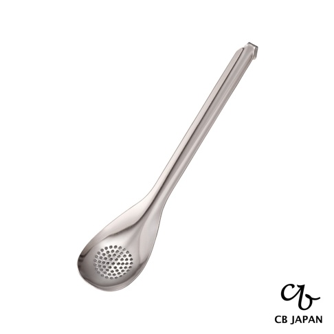 CB JAPAN 日本製不鏽鋼瀝汁匙，湯勺底部有密集小孔設計