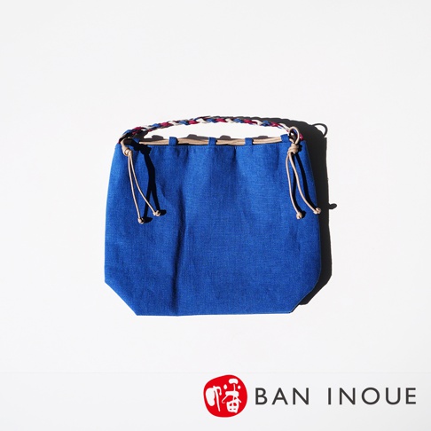 BAN INOUE 藍色麻花辮束口手提包