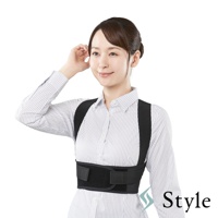 一位女性穿著經典款黑色BX Fit美姿調整背帶，背帶由彈性纖維製成，可固定於腰部和肩膀，有助於改善姿勢。