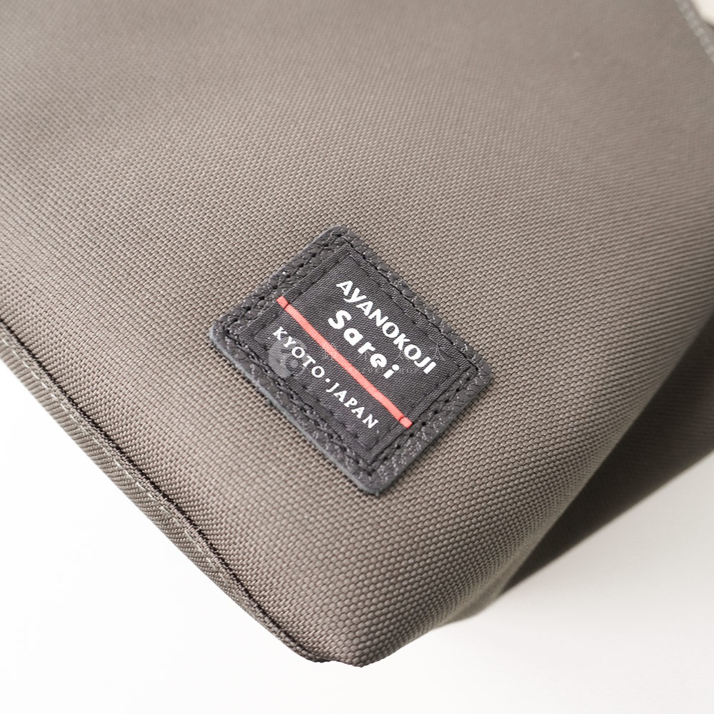 GANOKOJI Sarei 京都日本標誌特寫，採用機能布材質。