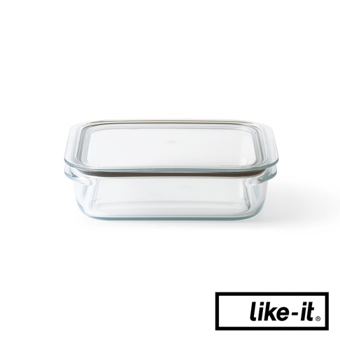 方形透明玻璃保鮮盒，配有淺色蓋子，邊緣有密封條。