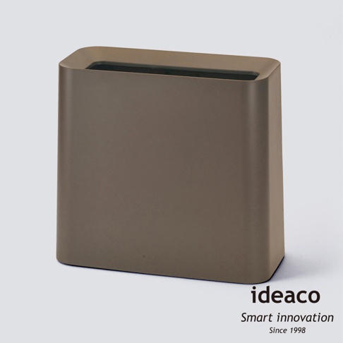 一個方形、淺棕色的垃圾桶，容量約 11.5 公升，採用光滑的塑膠材質，頂部邊緣有圓潤的弧度。