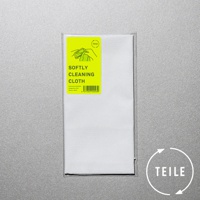 白色極吸水抗菌纖維擦拭巾，包裝上有鮮黃色標籤，印有「SOFTLY CLEANING CLOTH」字樣、手部清潔圖示及條碼。