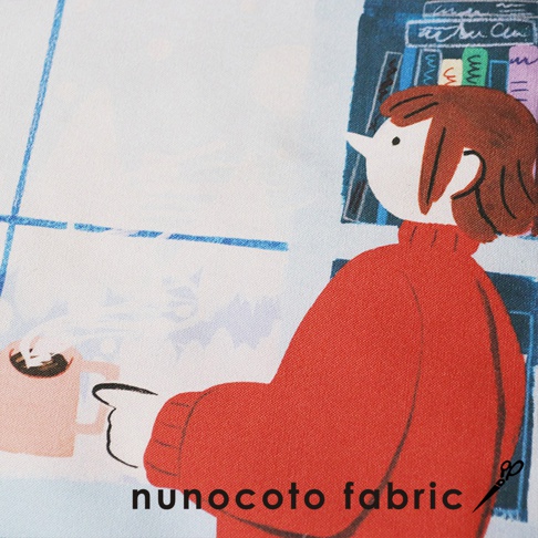 無框帆布藝術海報，以簡約插畫風格呈現，一名身穿紅色高領毛衣的女孩，手持馬克杯，站在擺滿書籍的書架旁，背景為藍色窗格和模糊的雪景。