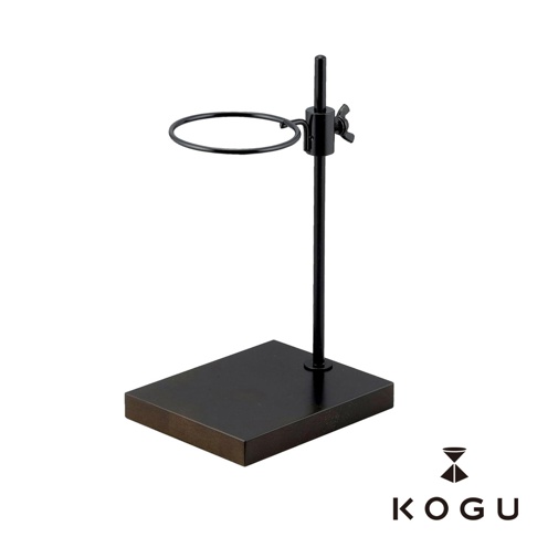 KOGU 珈琲考具製，黑色金屬材質，可調節高度的單杯手沖咖啡架，黑色方形底座。