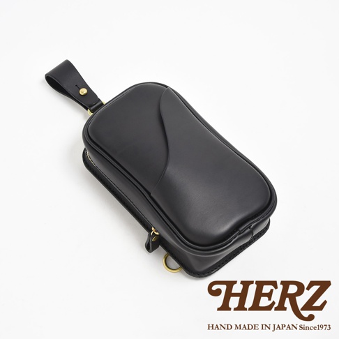 日本HERZ 職人手作黑色皮革兩用直立型斜背包