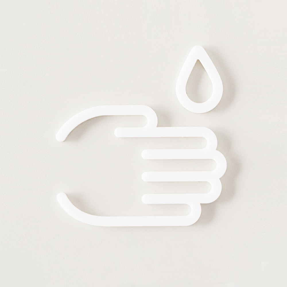 白色簡約洗手標示牌，以線條勾勒出手部與水滴圖案，適合用於廁所或公共場所。