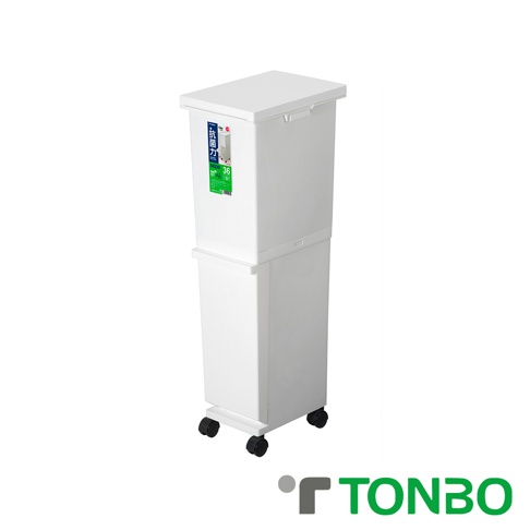 白色抗菌雙層分類垃圾桶，共36公升，配有四個黑色輪子，方便移動，頂部有蓋子，側面有產品標籤。