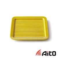 ITSUMO 美濃燒素釉吐司酥脆專用盤，呈現鮮黃色，盤面有均勻的條紋設計，材質為陶瓷，造型簡約，適合盛放吐司。