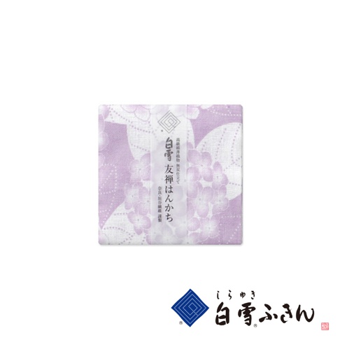 淺紫色友禪染畫布風方巾，印有淡紫色花朵圖案，質地細緻，適合做為小手帕使用。
