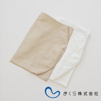 兩色零負擔速眠萬用圓柱夾腿枕專用枕套，包含一個淺褐色條紋枕套和一個白色條紋枕套，皆為布質。